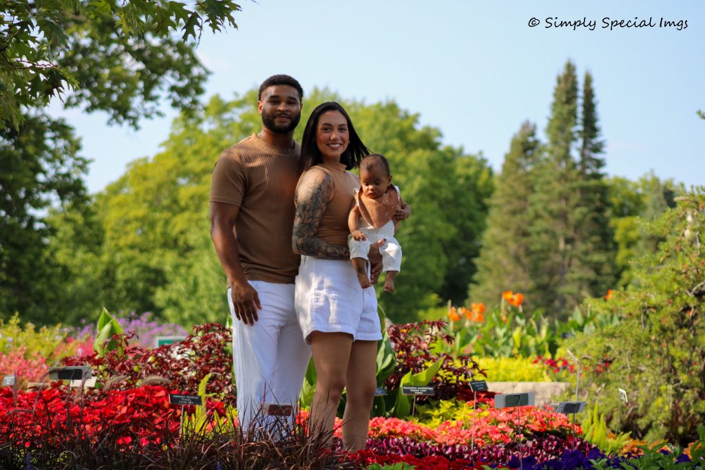 Family portrait photographed by Simply Special Image, LLC